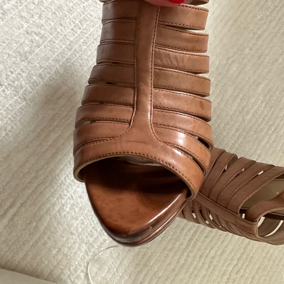 Prada strappy Heel - Picture 2 of 14